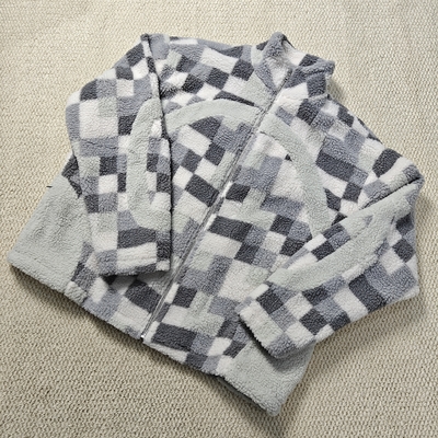Buy Custom High Quality Streetwear Winter Patchwork Plaid Warm Fleece Zip up Fluffy Hoodie Lined Tie Dye Sherpa Jacket online manufacture
